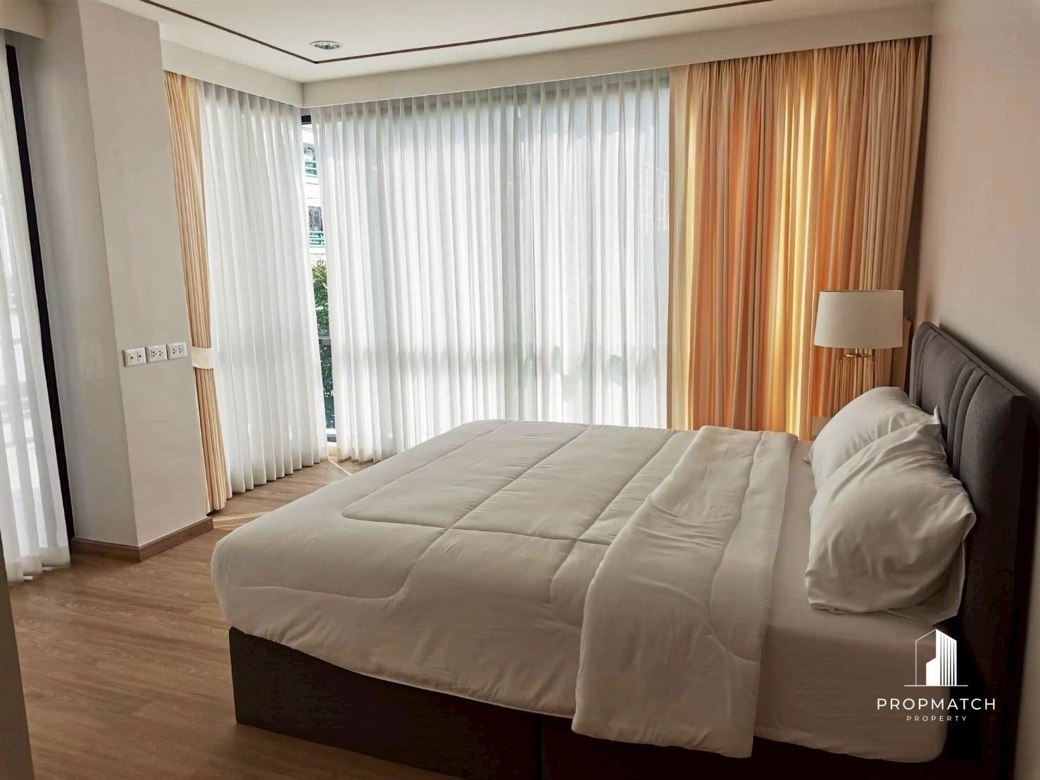 Sathorn 111 (Services Apartment)