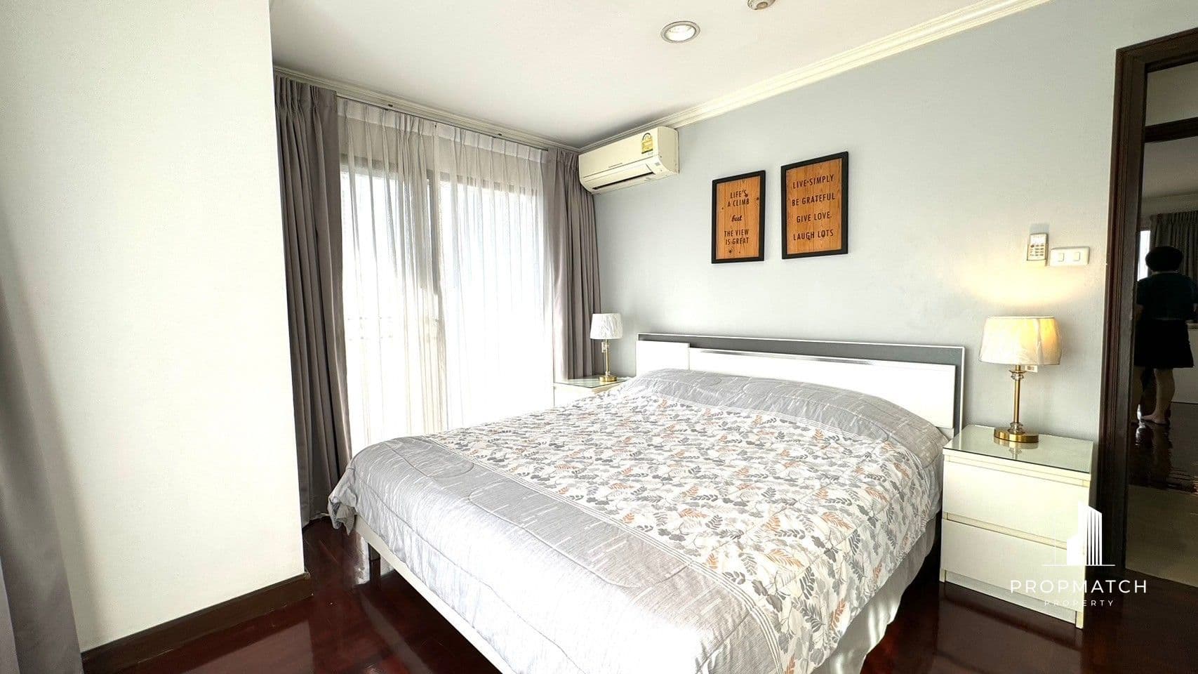 Richmond Palace Sukhumvit 43-47