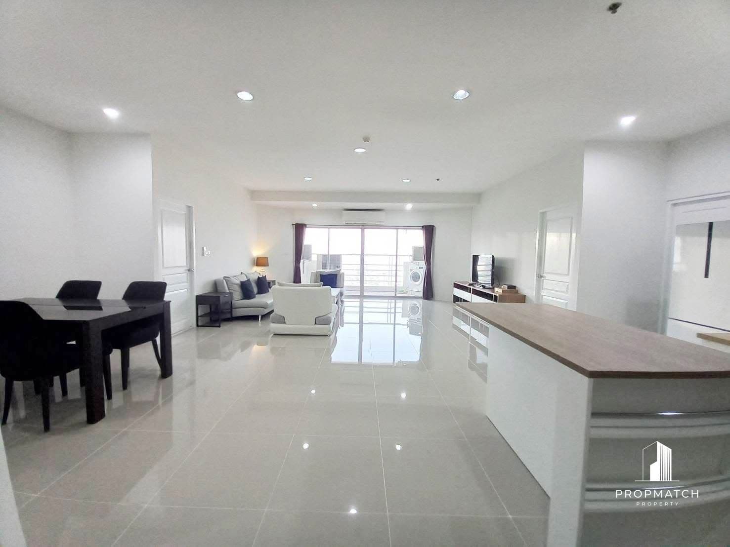 The Waterford Diamond Sukhumvit 30/1