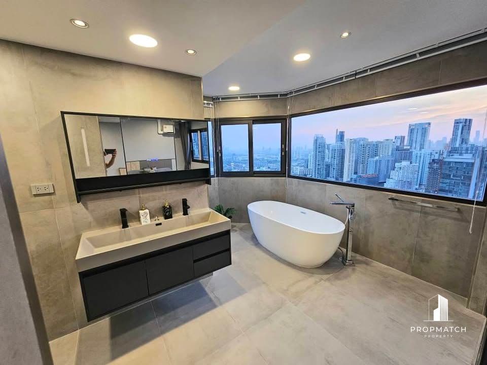 The Waterford Diamond Sukhumvit 30/1