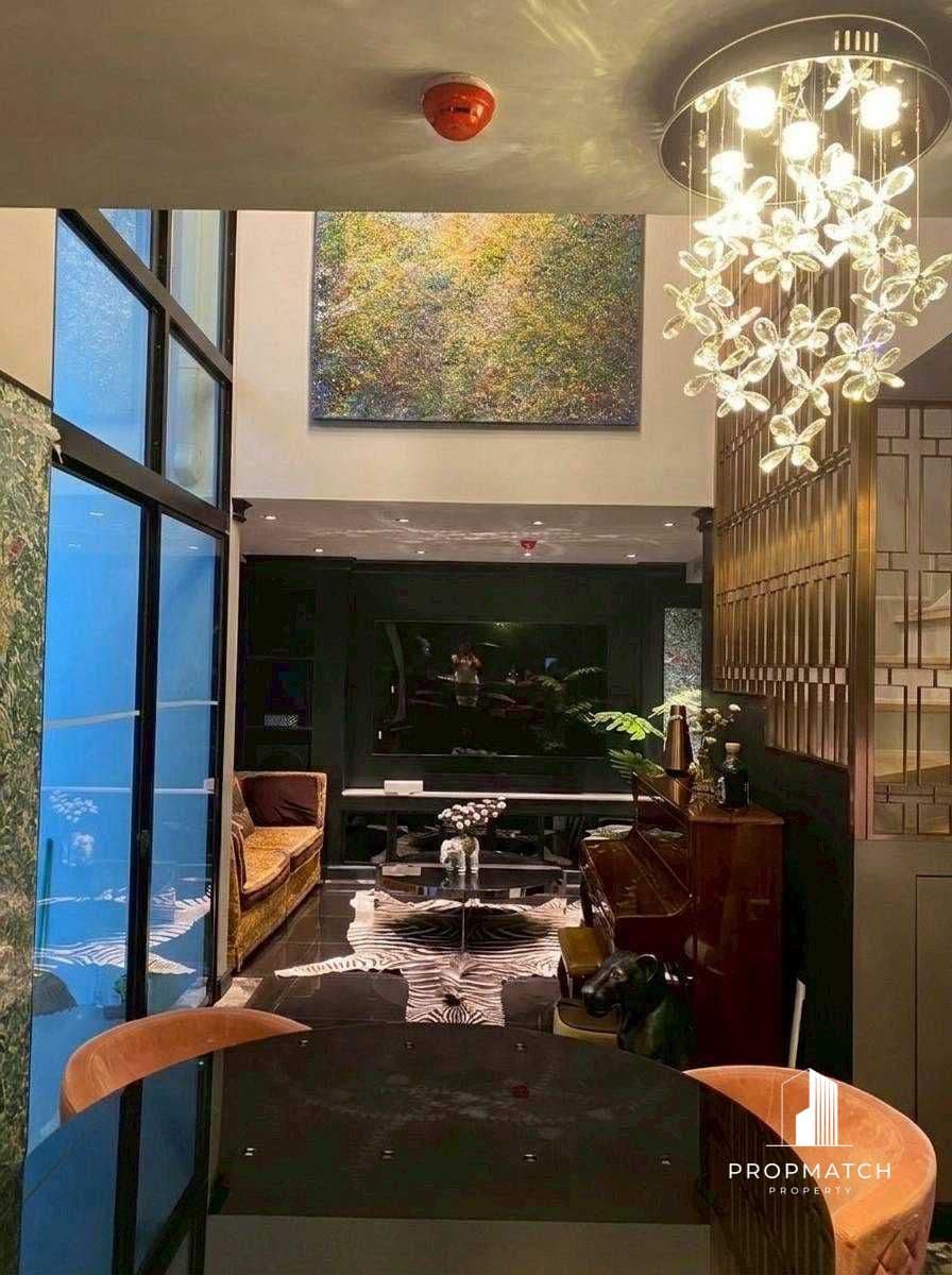Na Vara Residence Langsuan