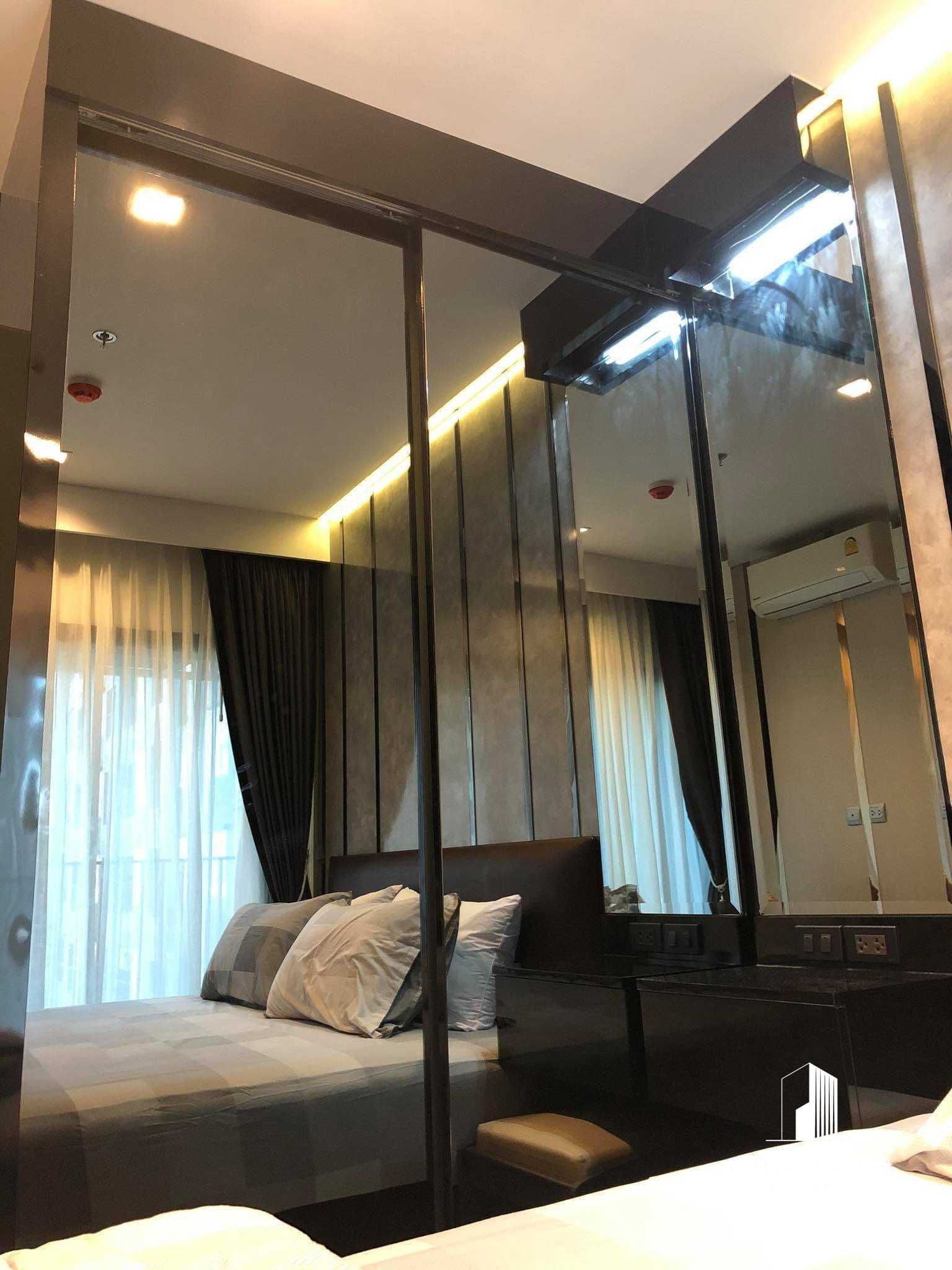 Life Asoke Rama 9