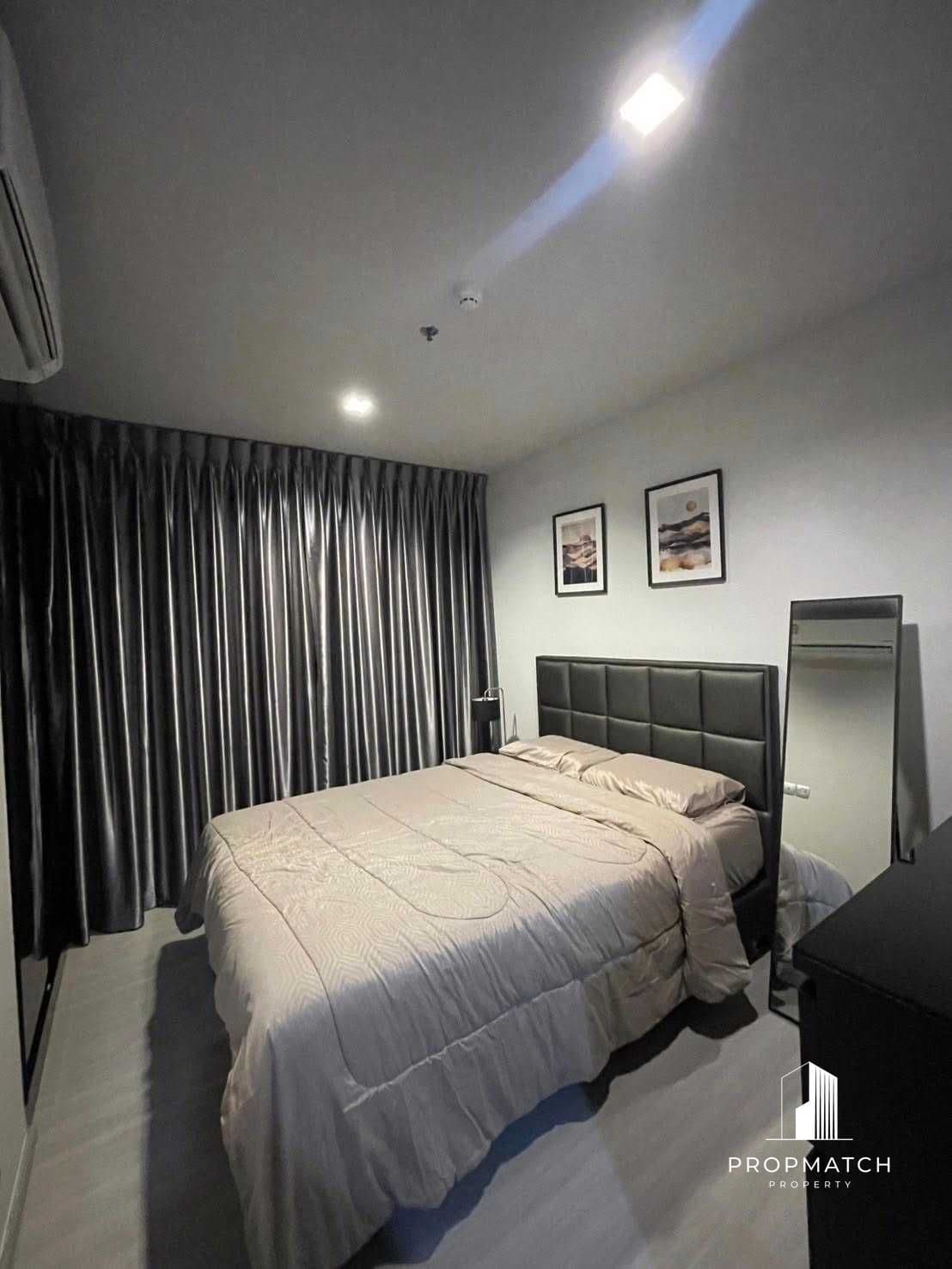 Life Asoke Rama 9