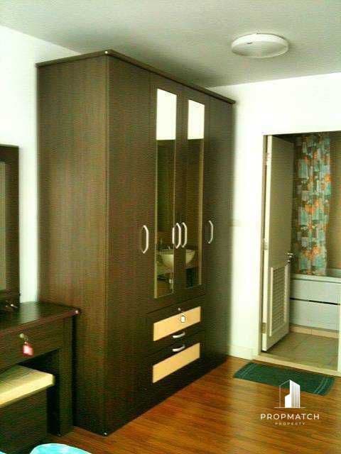 The Clover Thonglor 18