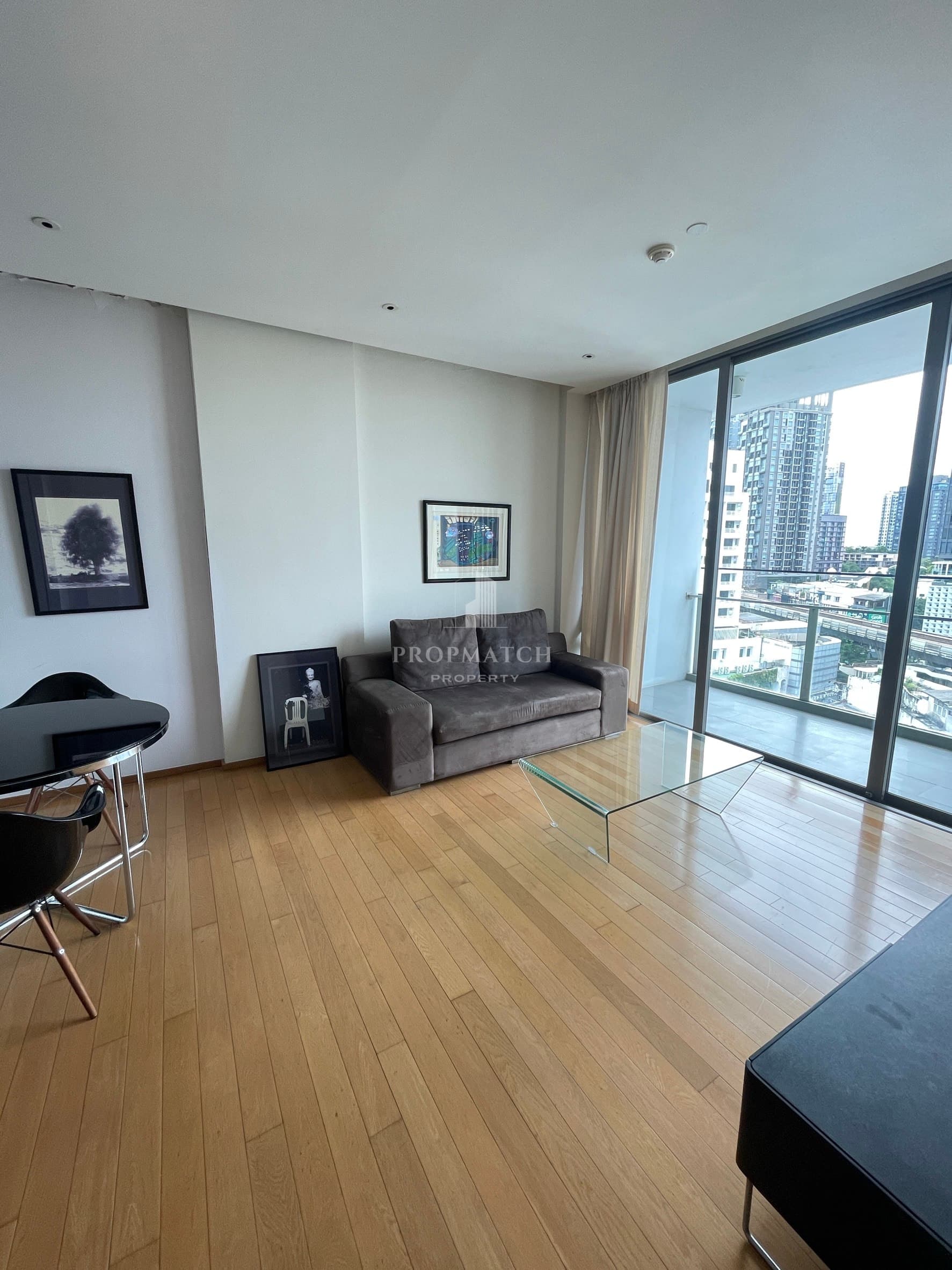 AEQUA Residence Sukhumvit 49
