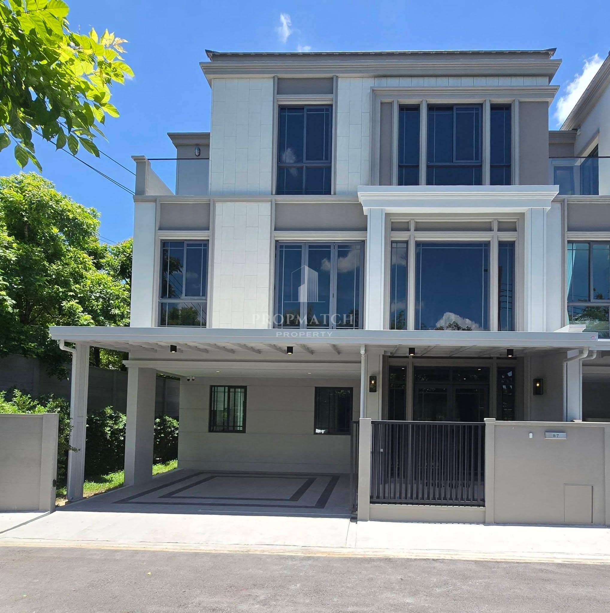 Baan Klang Mueng CLASSE Sukhumvit 77
